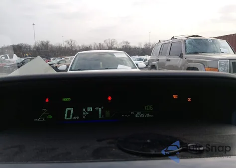 2014 Toyota Prius V Three from USA, damaged, VIN JTDZN3EU0EJ011197